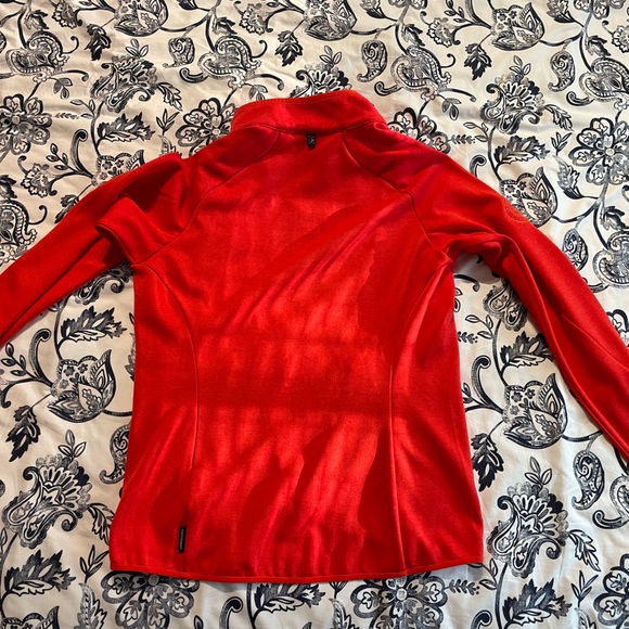 Peak Performance Red Jacket Plush Comfort - Picture 4 of 6